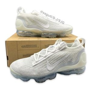 Nike VaporMax 2021 Flyknit Men Sz 10/Women 11.5 White/Pure Platinum DC4112-100